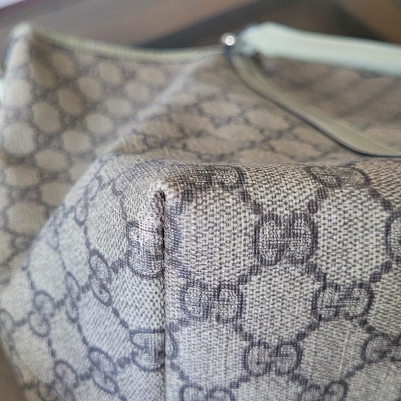 Gucci Tote - Picture 7 of 16